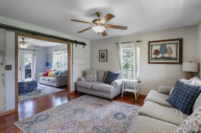 301 Ridgewood Court, Farmington, MO 63640