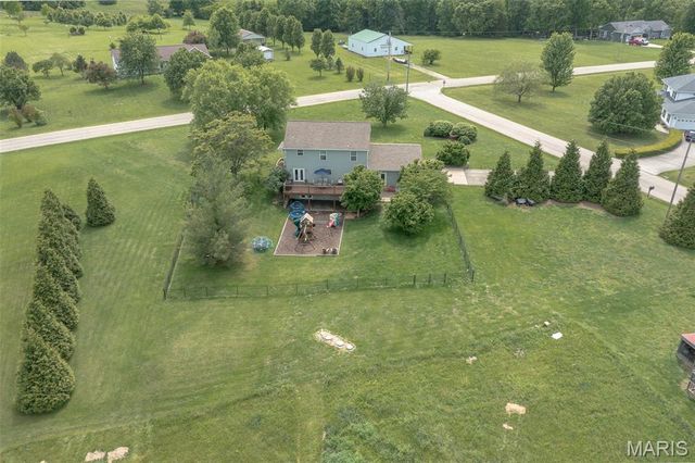 301 Ridgewood Court, Farmington, MO 63640