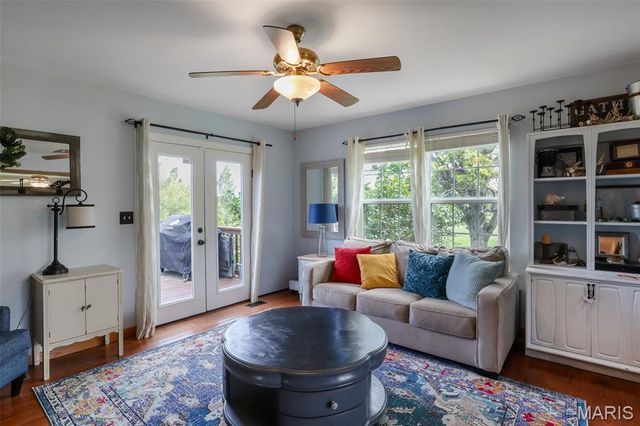 301 Ridgewood Court, Farmington, MO 63640
