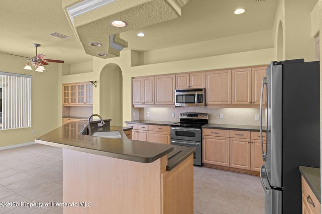 10130 Lazy Days Court, Weeki Wachee, FL 34613