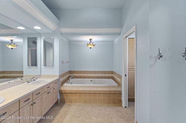 10130 Lazy Days Court, Weeki Wachee, FL 34613