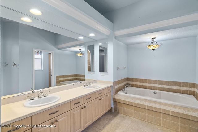 10130 Lazy Days Court, Weeki Wachee, FL 34613