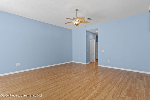 10130 Lazy Days Court, Weeki Wachee, FL 34613