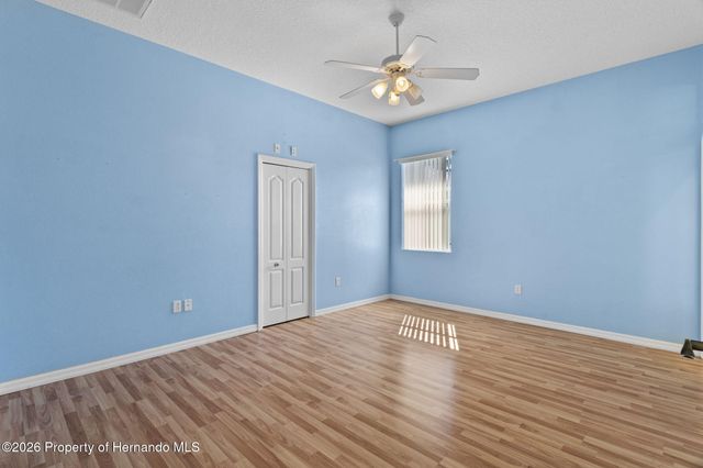 10130 Lazy Days Court, Weeki Wachee, FL 34613