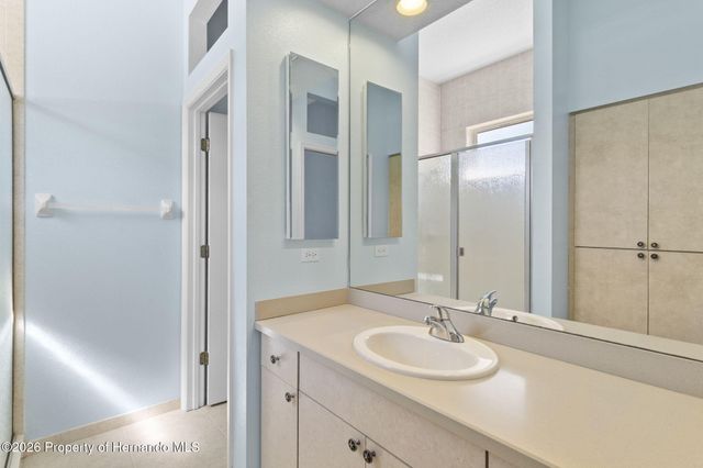 10130 Lazy Days Court, Weeki Wachee, FL 34613