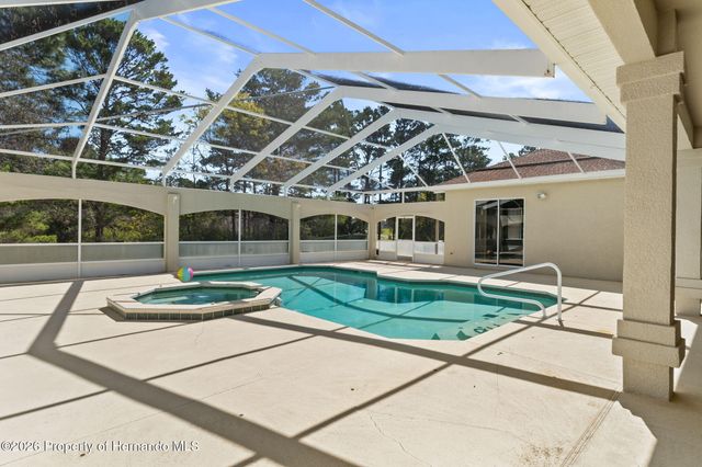 10130 Lazy Days Court, Weeki Wachee, FL 34613