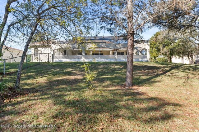 10130 Lazy Days Court, Weeki Wachee, FL 34613