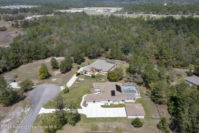 10130 Lazy Days Court, Weeki Wachee, FL 34613