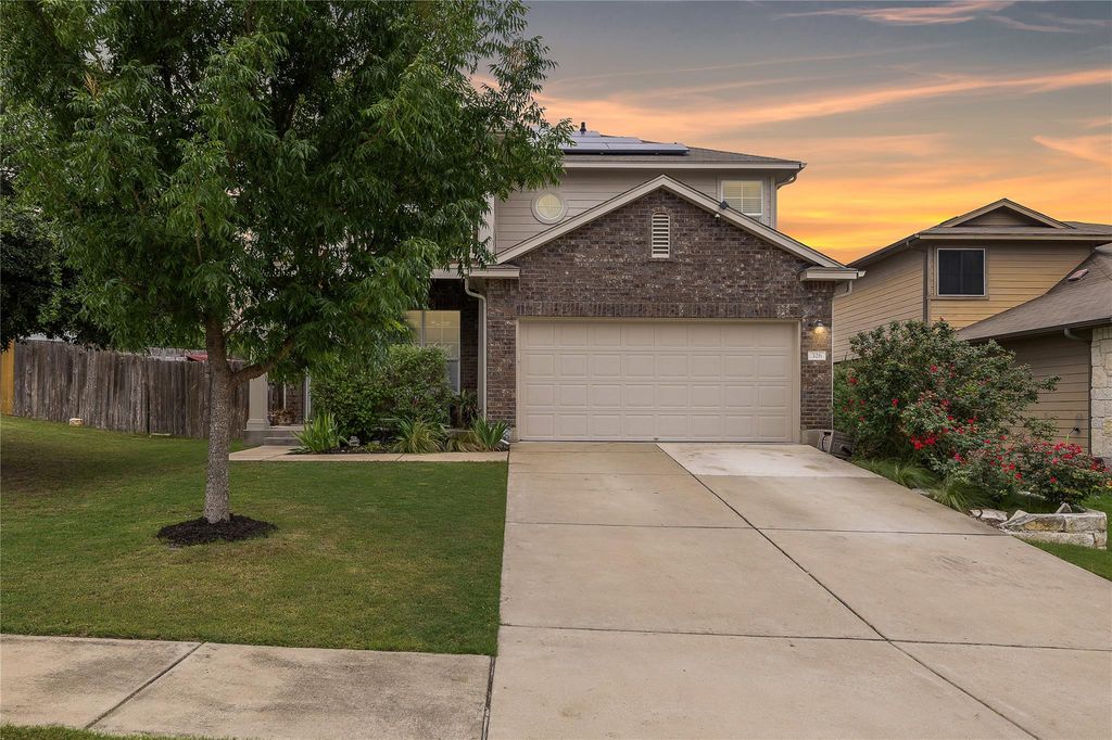 326 Comal RUN, Hutto, TX 78634
