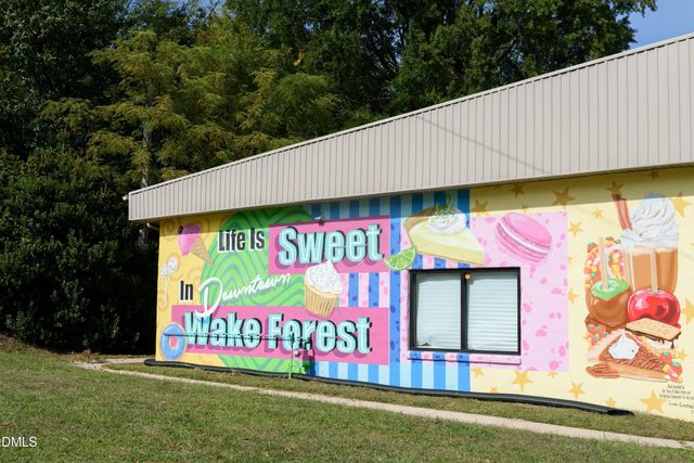 417 Grove Overlook Lane 200, Wake Forest, NC 27587