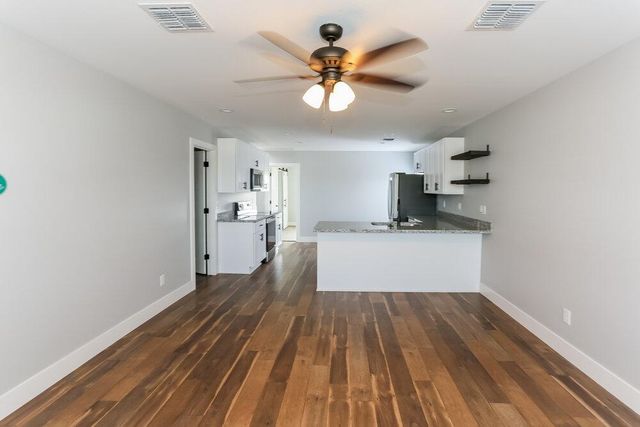 4656 S 38th Lane, Phoenix, AZ 85041