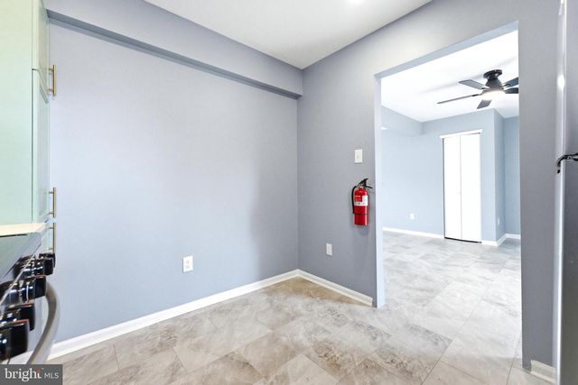 79 EDINSHIRE RD, Sicklerville, NJ 08081