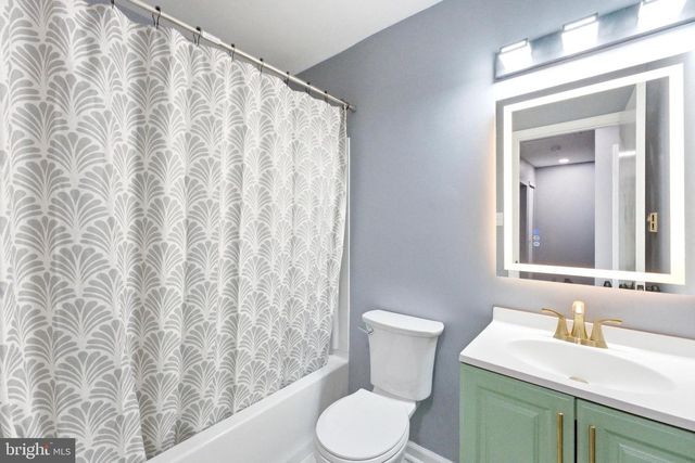 79 EDINSHIRE RD, Sicklerville, NJ 08081