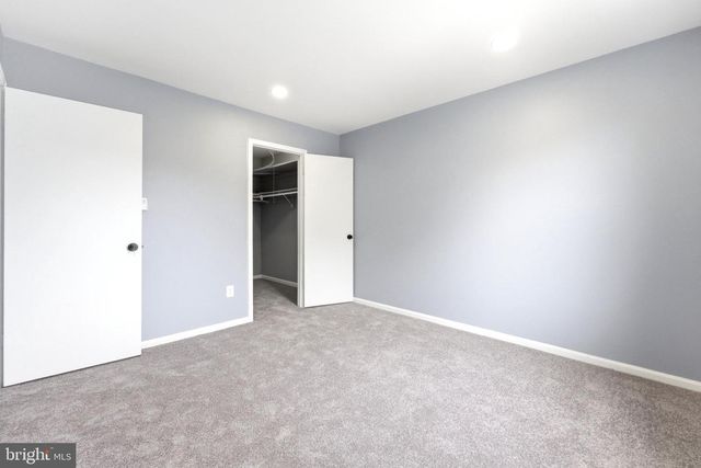 79 EDINSHIRE RD, Sicklerville, NJ 08081