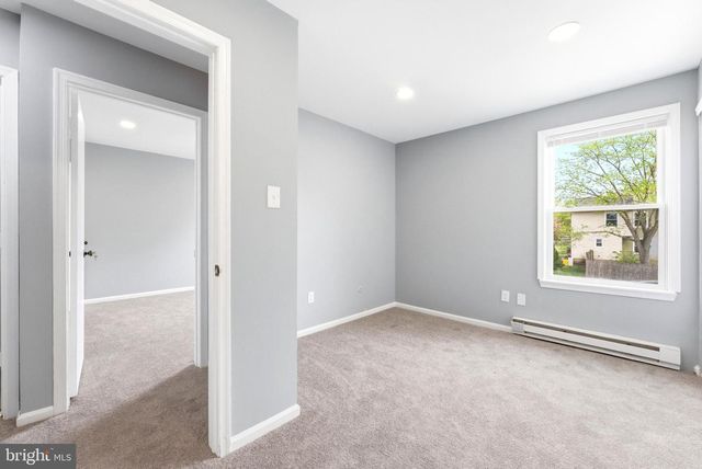 79 EDINSHIRE RD, Sicklerville, NJ 08081