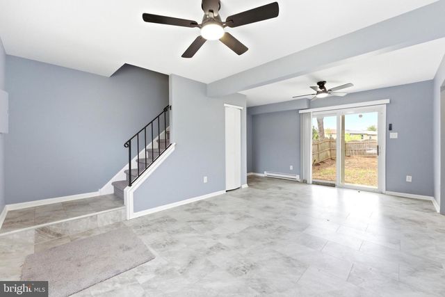 79 EDINSHIRE RD, Sicklerville, NJ 08081