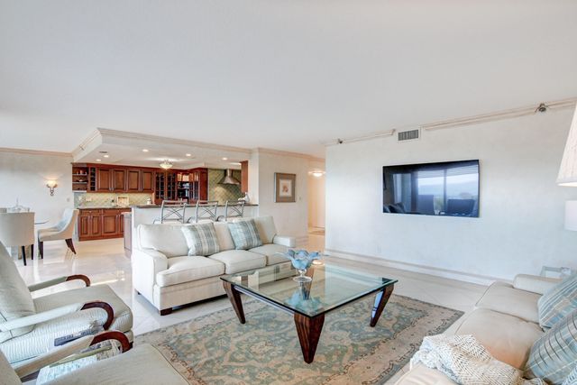 4301 N Ocean Boulevard 607, Boca Raton, FL 33431