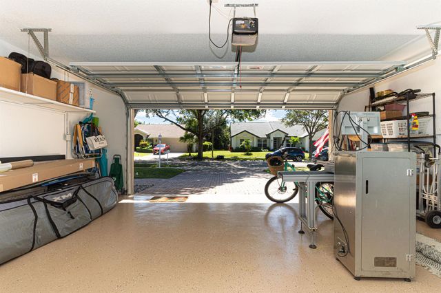 2477 Par Circle, Delray Beach, FL 33445