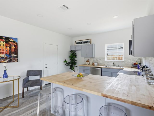 2413 Lena Street, Fort Worth, TX 76105