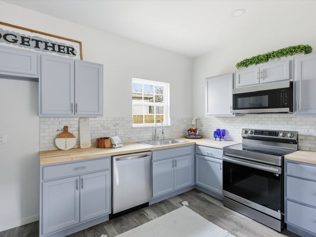 2413 Lena Street, Fort Worth, TX 76105