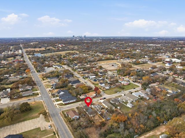 2413 Lena Street, Fort Worth, TX 76105