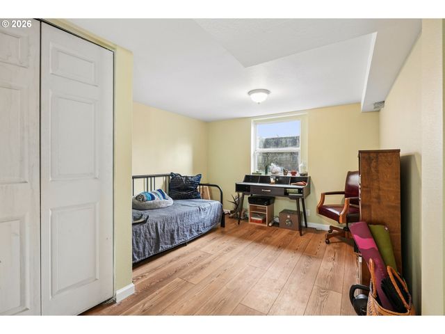 13314 Se BUSH St, Portland, OR 97236