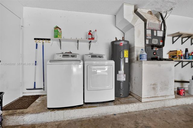 12104 Landing Way, Cooper City, FL 33026