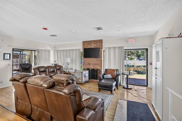 12104 Landing Way, Cooper City, FL 33026
