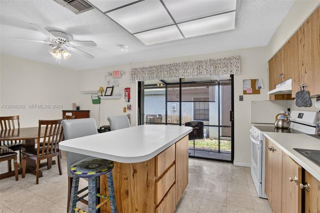 12104 Landing Way, Cooper City, FL 33026