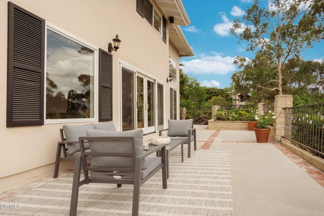 1095 Linda Glen Drive, Pasadena, CA 91105