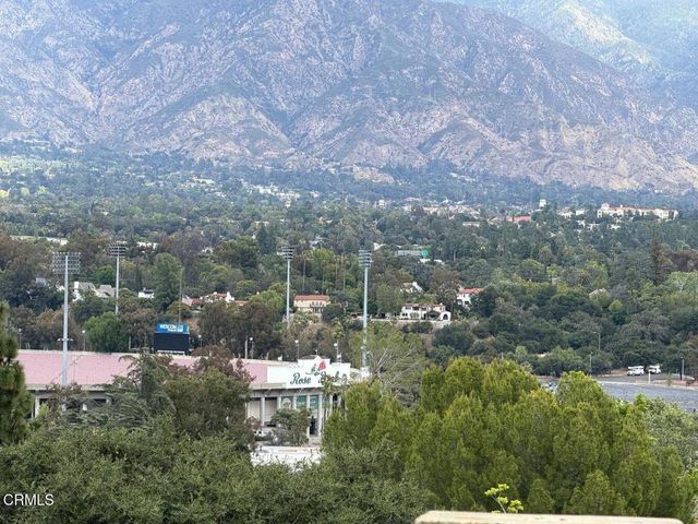 1095 Linda Glen Drive, Pasadena, CA 91105