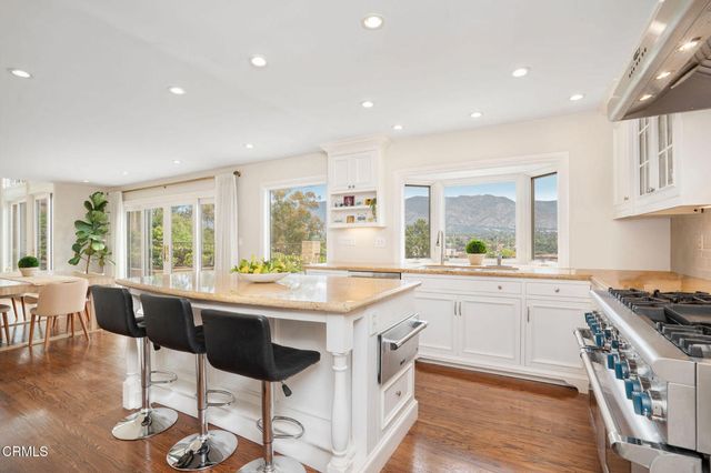 1095 Linda Glen Drive, Pasadena, CA 91105