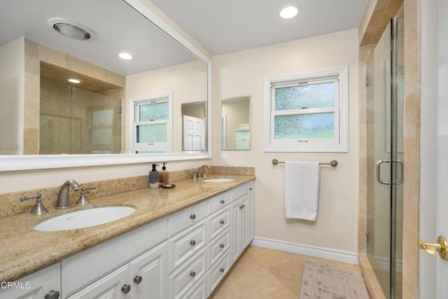 1095 Linda Glen Drive, Pasadena, CA 91105