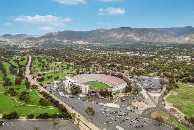 1095 Linda Glen Drive, Pasadena, CA 91105