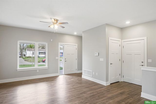 5625 N 29 Street, Omaha, NE 68111