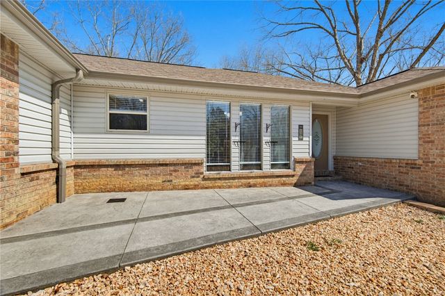 17 Ettington Lane, Bella Vista, AR 72714