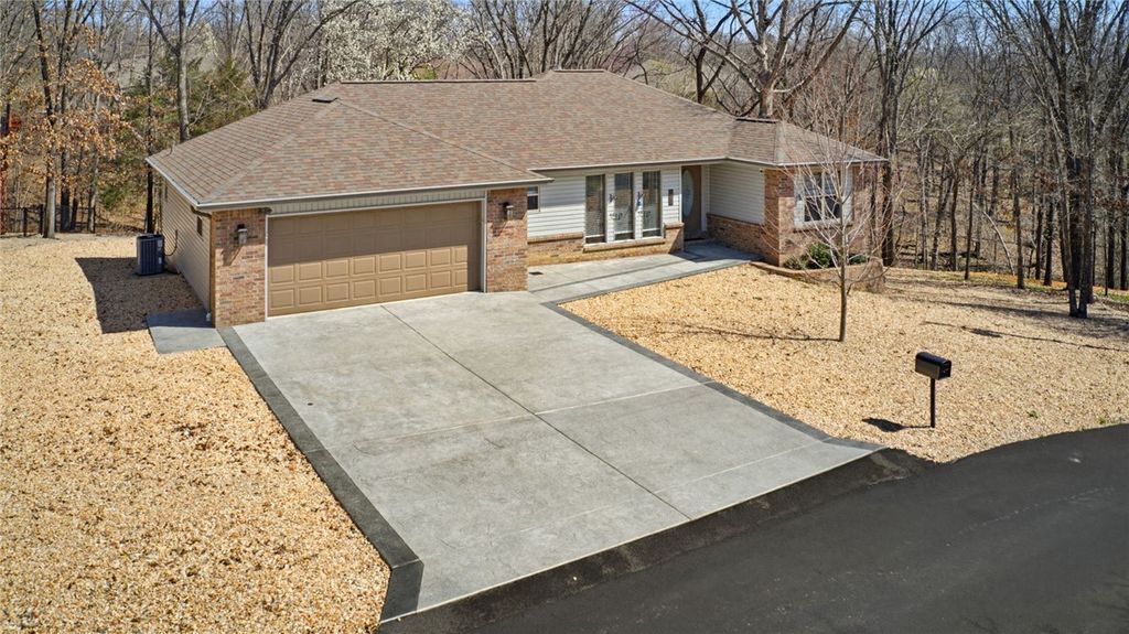 17 Ettington Lane, Bella Vista, AR 72714