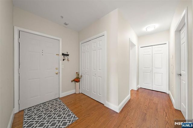 250 The Promenade, Edgewater, NJ 07020