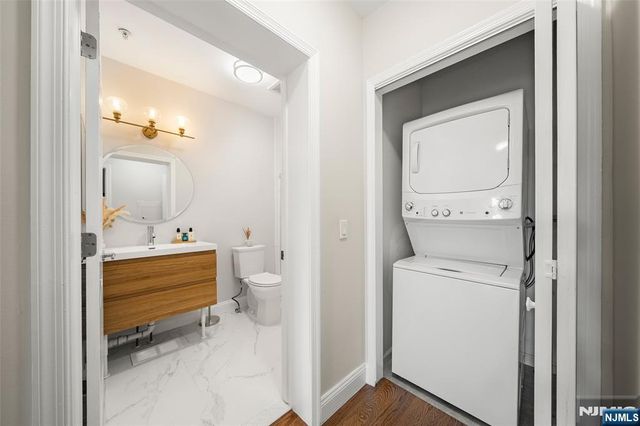 250 The Promenade, Edgewater, NJ 07020