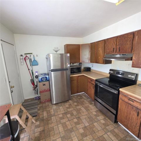 1036 Mobile Street, Aurora, CO 80011
