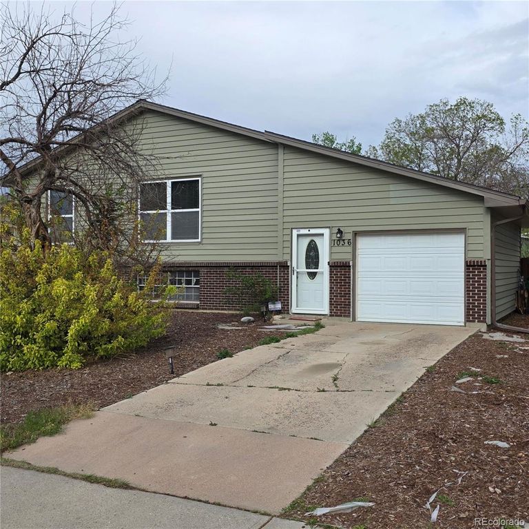 1036 Mobile Street, Aurora, CO 80011