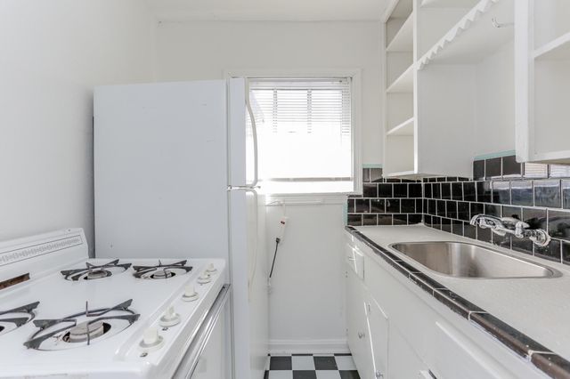 1828 W Main Street 4, Houston, TX 77098