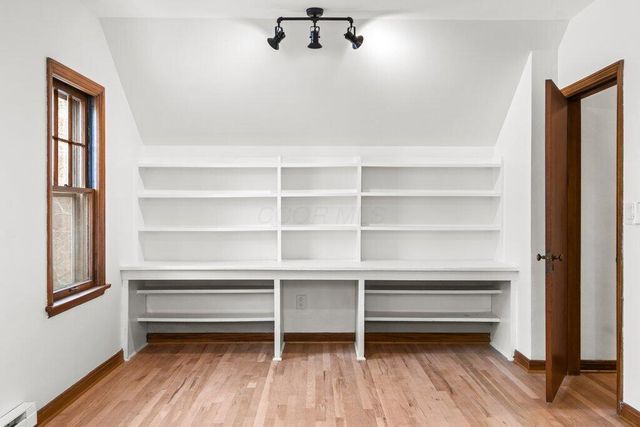 243 E Schreyer Place, Columbus, OH 43214