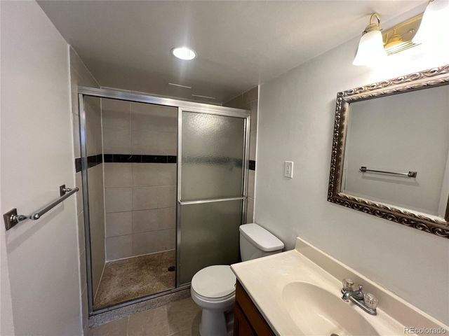1121 Albion St 702, Denver, CO 80220