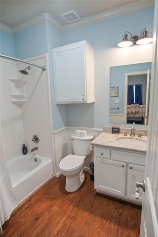 948 Kahla Drive, Crystal Beach, TX 77650