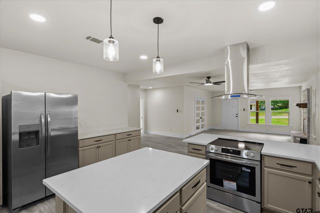 540 E Goshen St, Canton, TX 75103