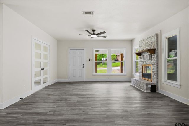 540 E Goshen St, Canton, TX 75103