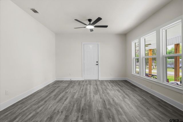 540 E Goshen St, Canton, TX 75103