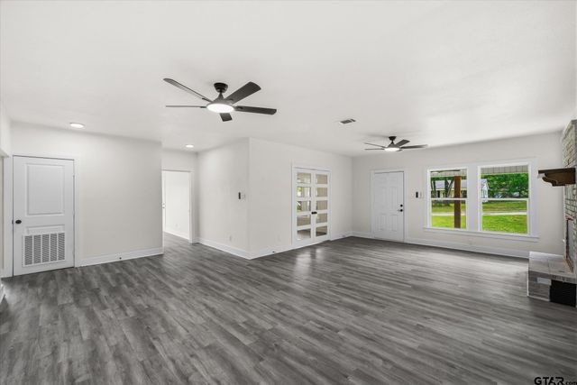 540 E Goshen St, Canton, TX 75103