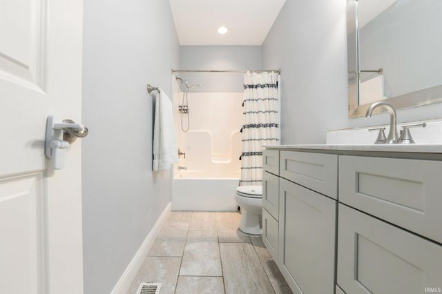 4367 Martha Court, Newburgh, IN 47630